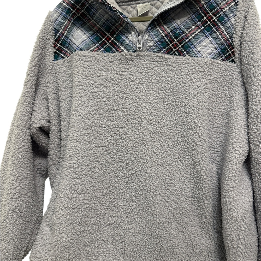 Vera‎ Bradley Gray Plaid Sweatshirt